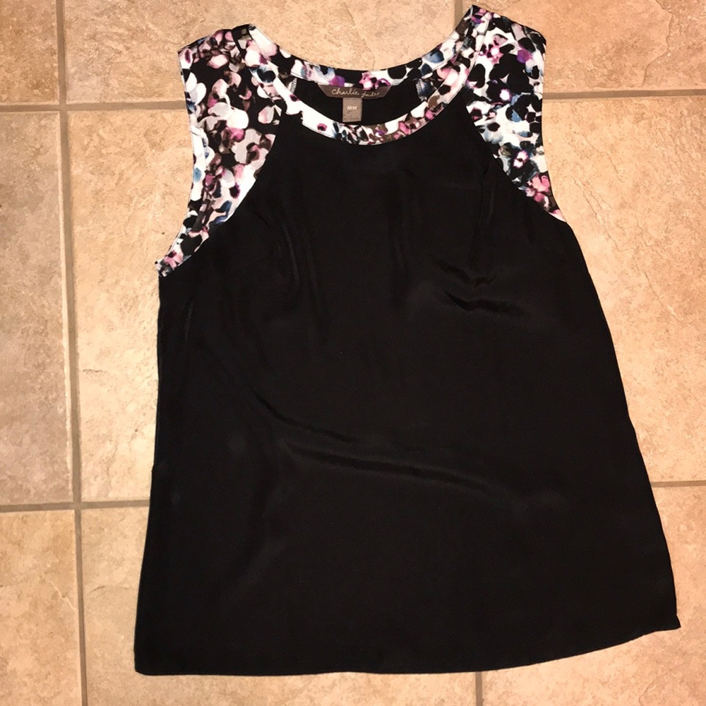 🔶5 for $25🔶 Black Floral Sleeveless Blouse